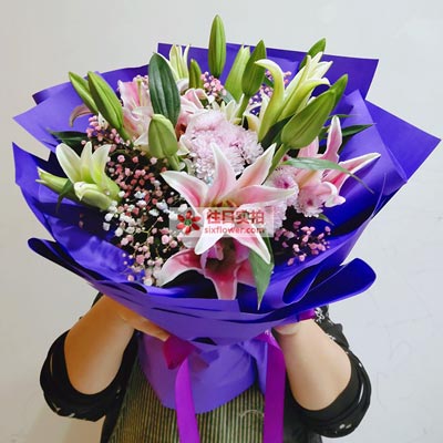 荆门6支粉色多头百合，真诚的问候